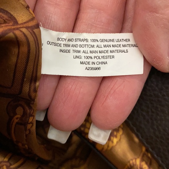 🍂Tignanello 2-toned Suede Hobo 🍂 - Picture 4 of 10